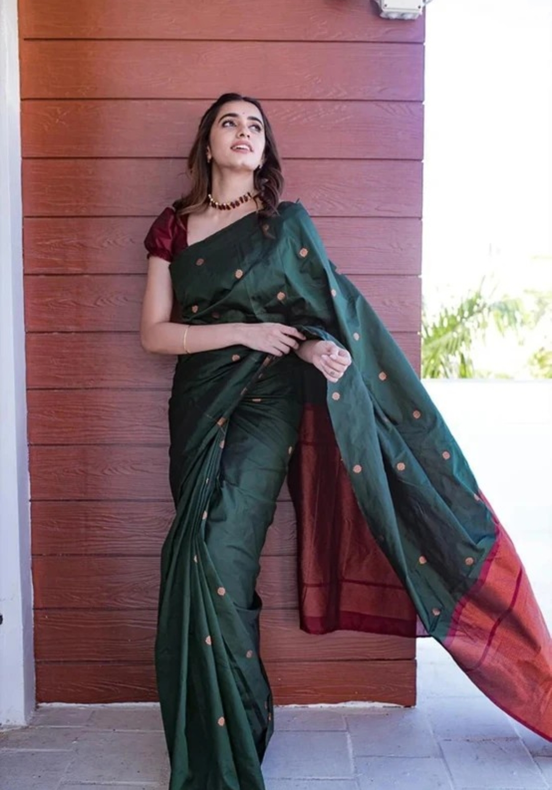 Woven Kanjivaram pure silk, Art' silk saree (Green)